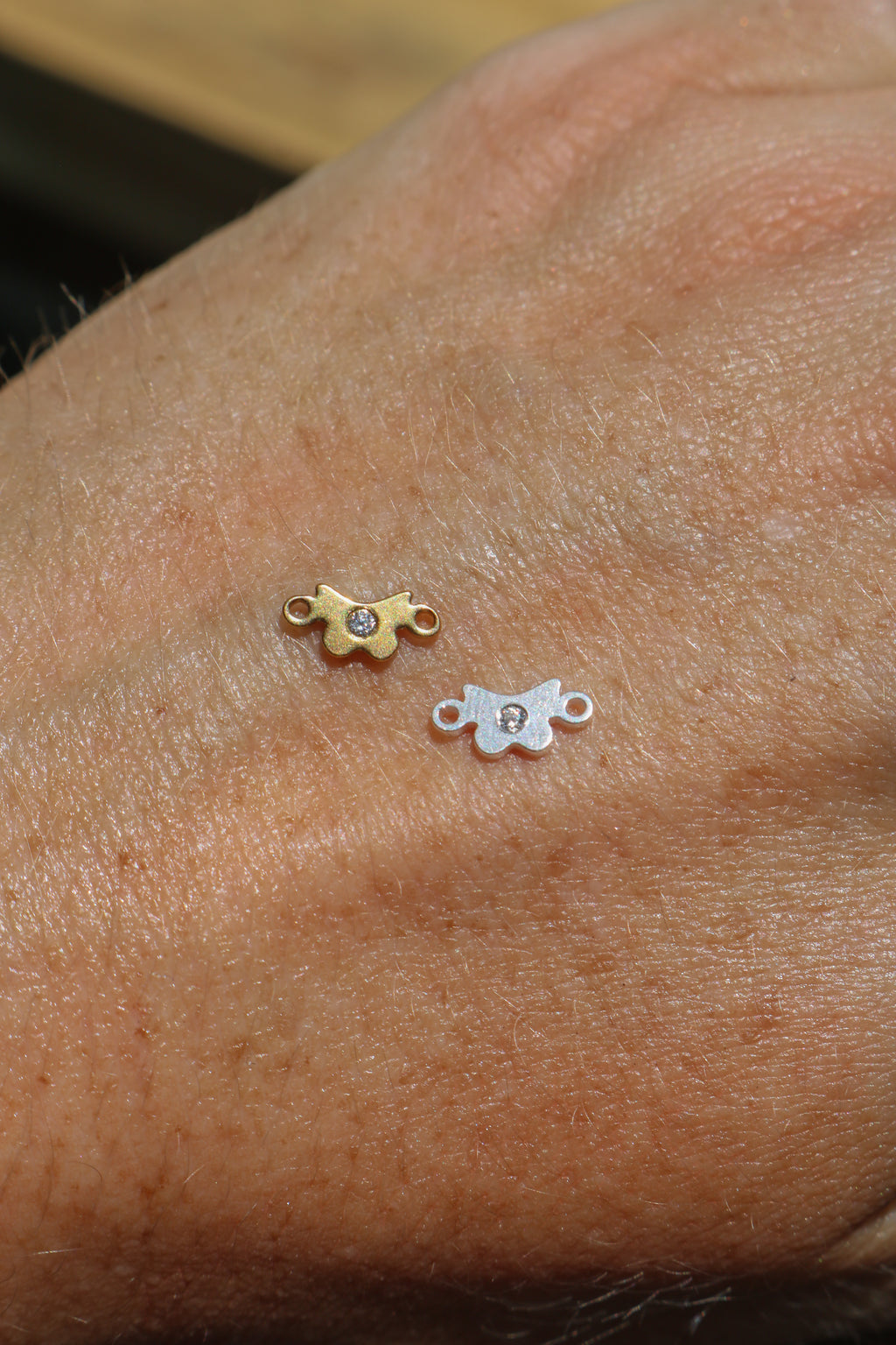 Butterfly CZ Connector